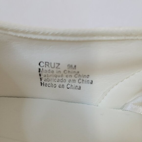 White Cruz Slip-On Rhinestone Embellished Sneakers 9M - Picture 5 of 9